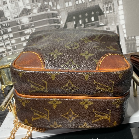 Authentic Louis Vuitton Monogram Amazon Crossbody Bag - Picture 3 of 16